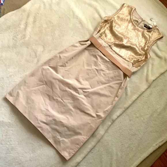 Champagne midi dress with sequins and button- up belt - Picture 2 of 7